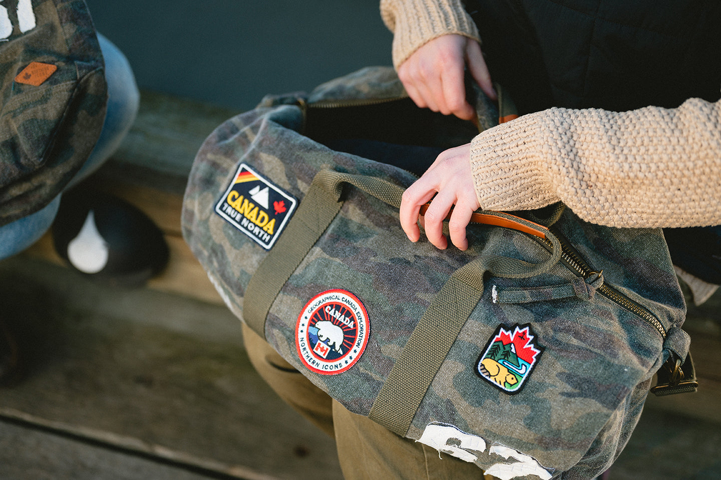 CANADA CAMOUFLAGE CANVAS DUFFLE BAG – Northern Icons