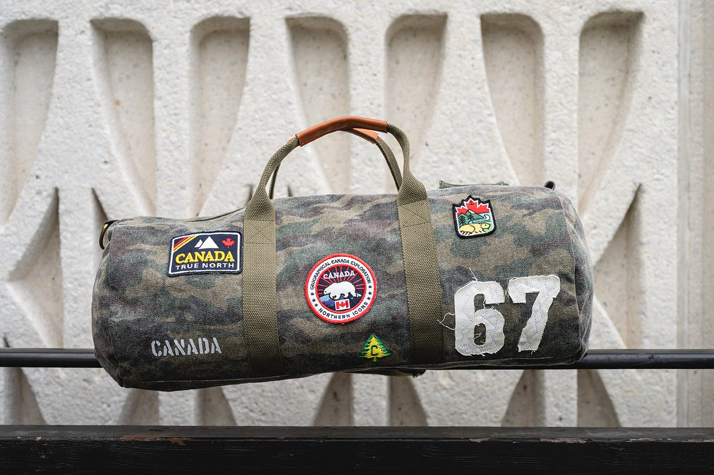 CANADA CAMOUFLAGE CANVAS DUFFLE BAG – Northern Icons